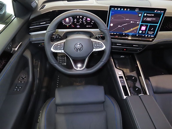 Volkswagen Passat 9 of 25