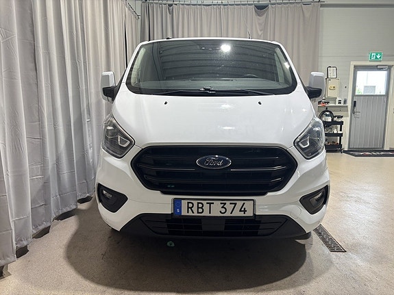 Ford Transit Custom 7 of 27