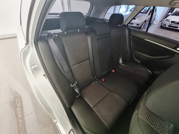 Toyota Avensis 18 of 20