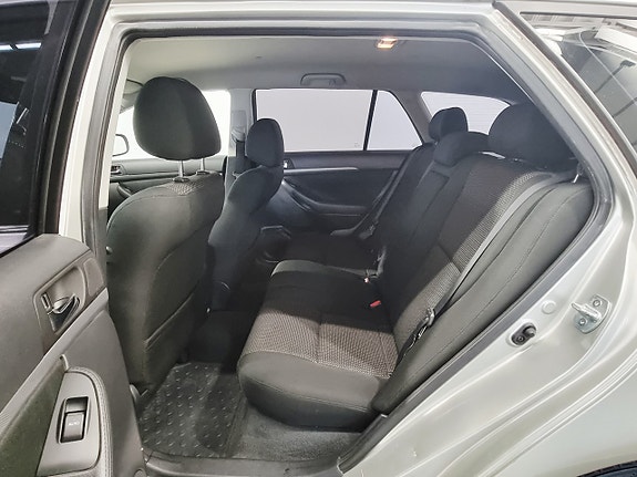 Toyota Avensis 8 of 20