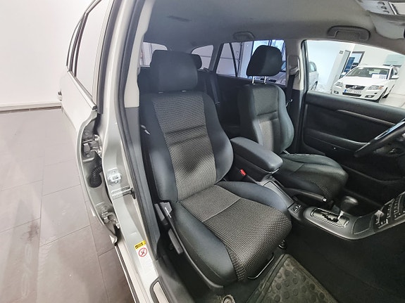 Toyota Avensis 16 of 20
