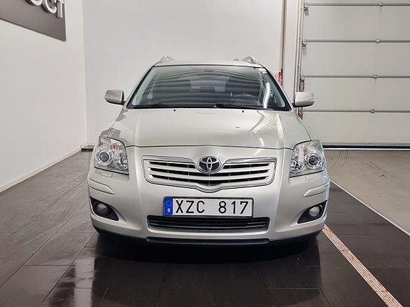Toyota Avensis 3 of 20