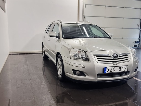 Toyota Avensis 4 of 20