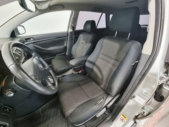Toyota Avensis 6 of 20