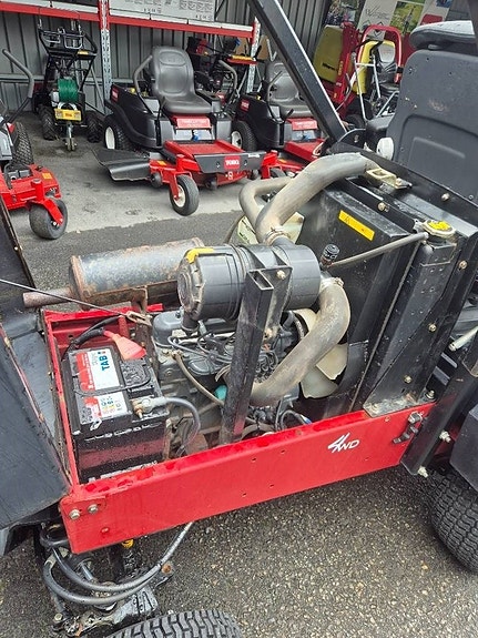 Toro 3280D 4WD diesel 183 cm gräsklippare 7 of 7