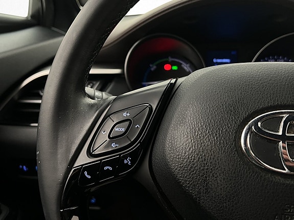 Toyota C-HR 21 of 28