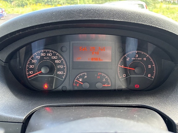 Peugeot Boxer 8 of 19