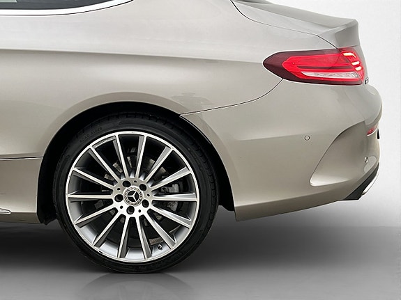 Mercedes-Benz C220 30 of 30