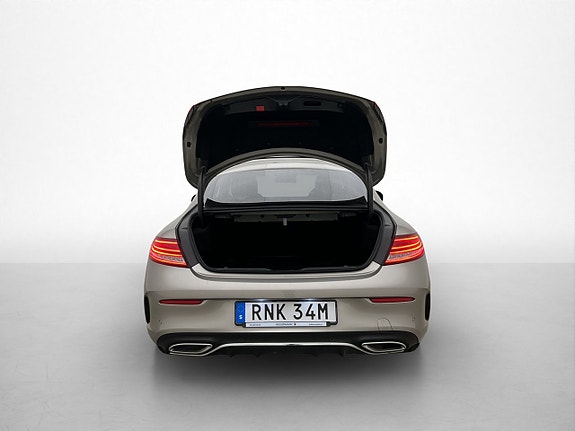 Mercedes-Benz C220 28 of 30