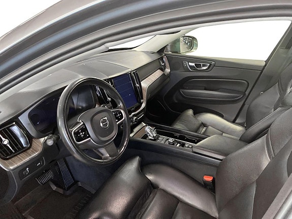 Volvo XC60 8 of 10