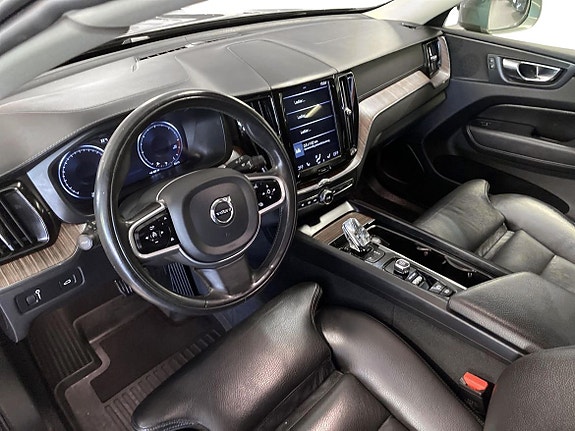 Volvo XC60 9 of 10