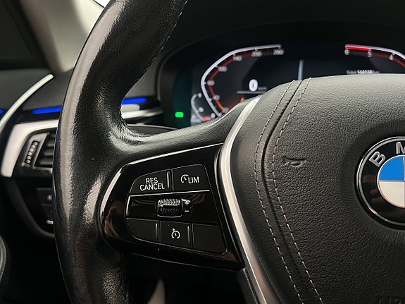 BMW 520d 16 of 30