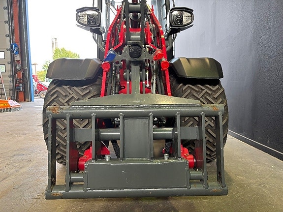 Weidemann 1390 9 of 13