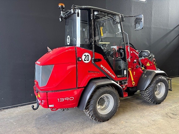 Weidemann 1390 6 of 13
