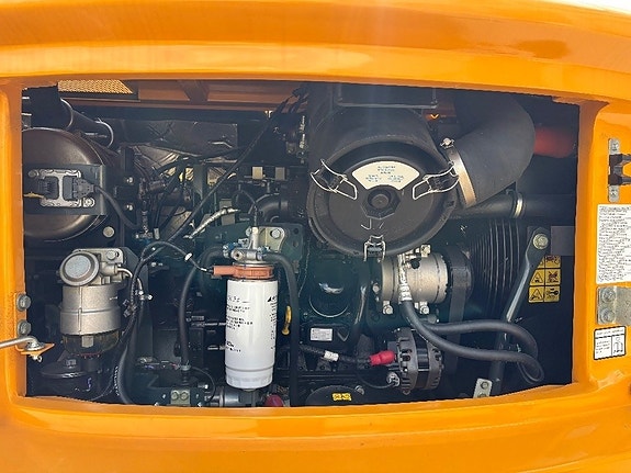 Hyundai HW100A 12 of 19