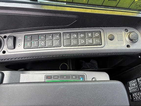 Hyundai HW100A 19 of 19
