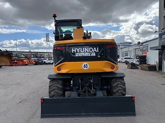 Hyundai HW100A 5 of 19