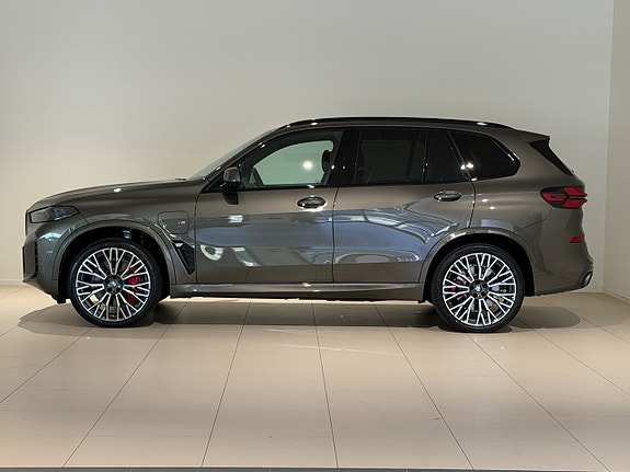 BMW X5 2 of 13