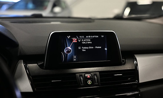 BMW 216d 15 of 21