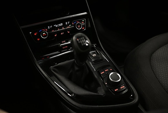 BMW 216d 16 of 21