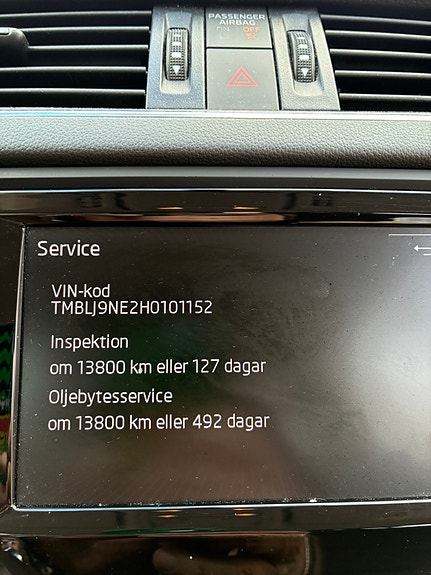Skoda Octavia Scout 9 of 14