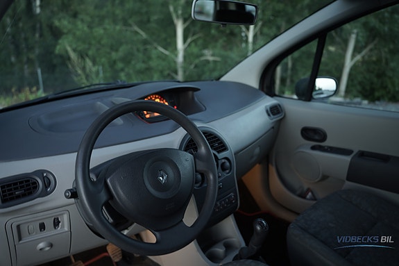 Renault Modus 7 of 11