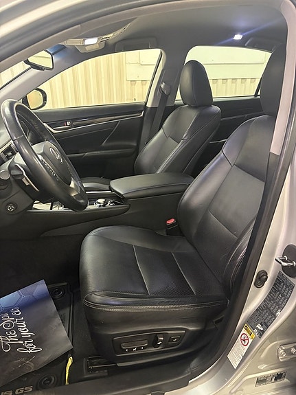 Lexus GS450h 11 of 24