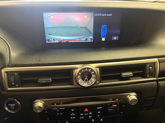 Lexus GS450h 18 of 24