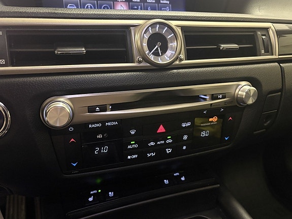 Lexus GS450h 17 of 24