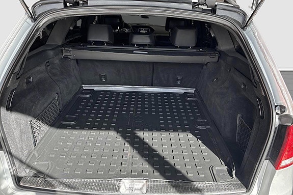 Mercedes-Benz E250 10 of 10