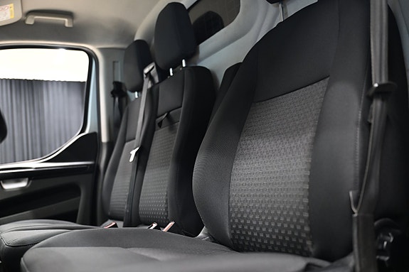 Ford Transit Custom 26 of 29