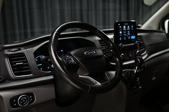Ford Transit Custom 14 of 29