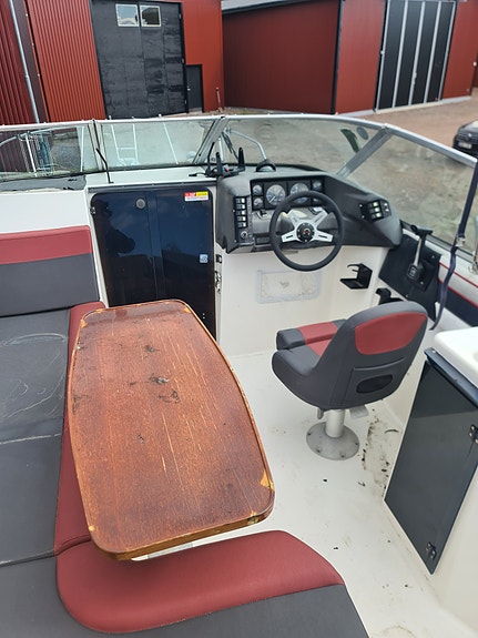 Bayliner 2755 5 of 10