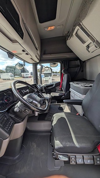 Scania R540 6X2*4 skåpbil 10 of 11