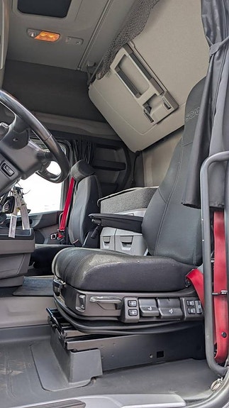 Scania R540 6X2*4 skåpbil 9 of 11