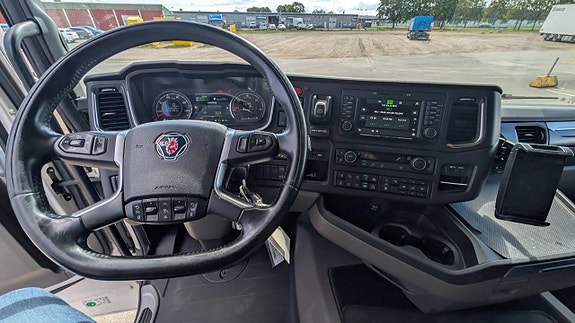 Scania R540 6X2*4 skåpbil 8 of 11