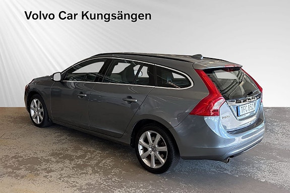 Volvo V60 4 of 23