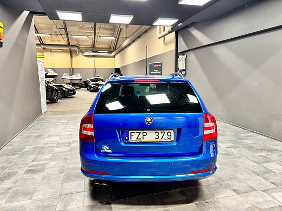 Skoda Octavia 4 of 8