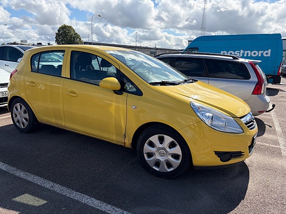Opel Corsa 3 of 9