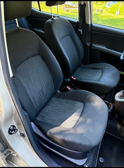 Hyundai i10 5 of 8