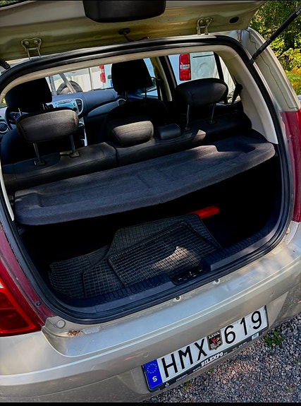 Hyundai i10 7 of 8