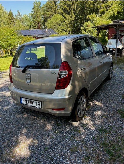 Hyundai i10 8 of 8