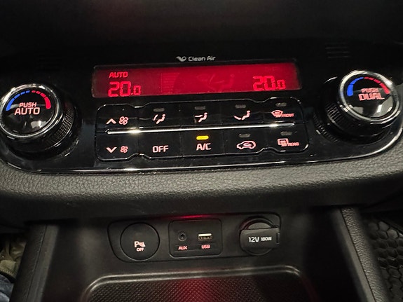 Kia Sportage 25 of 27