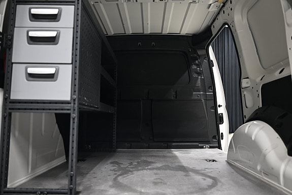 Volkswagen Caddy 8 of 30