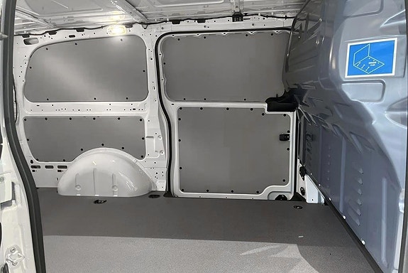 Mercedes-Benz Vito 119 9 of 14