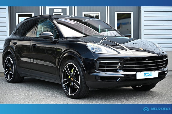 Porsche Cayenne 22 of 26