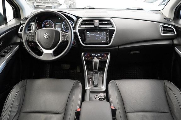 Suzuki S-Cross 19 of 27