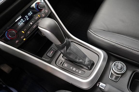 Suzuki S-Cross 17 of 27