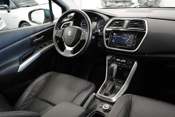 Suzuki S-Cross 14 of 27