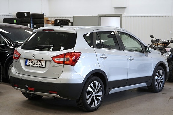 Suzuki S-Cross 4 of 27